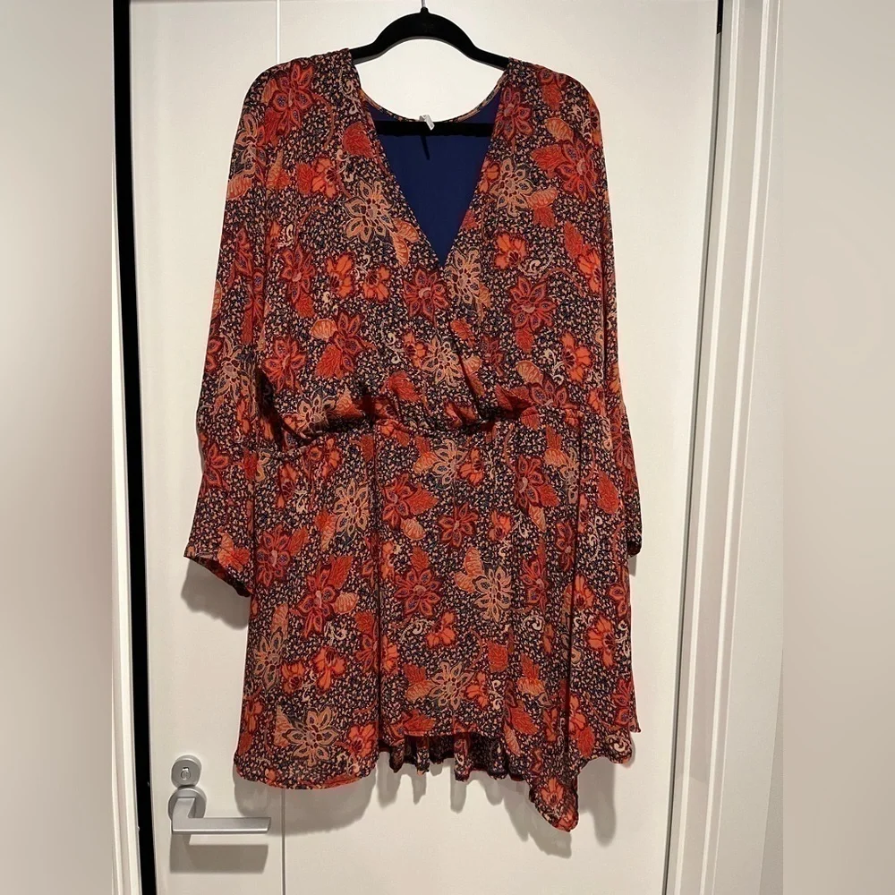 Free People‎ Women's Large Mini Dress Surplice Long Sleeve Floral Print Red Boho - Picture 5 of 5